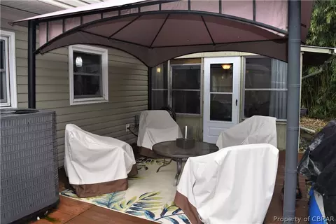 304 Lampros Ct, Hampton, VA 23666 photo 5