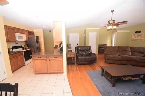 5059 Chestnut Fork Rd, Gloucester, VA 23061 photo 7