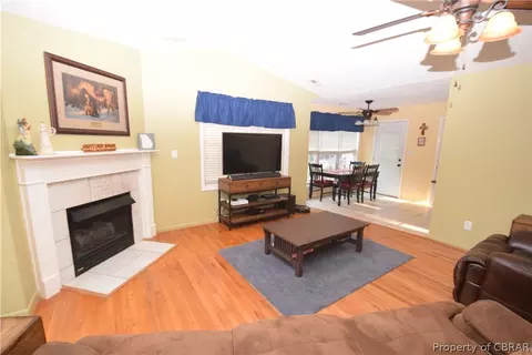 5059 Chestnut Fork Rd, Gloucester, VA 23061 photo 8