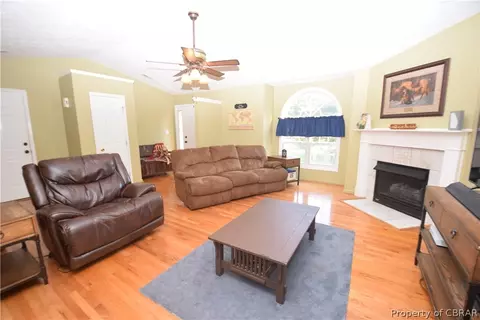 5059 Chestnut Fork Rd, Gloucester, VA 23061 photo 9