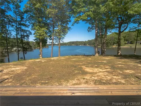 8278 Hell Neck Rd, Gloucester, VA 23061 photo 8