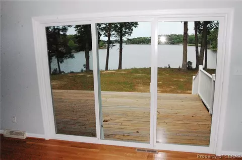 8278 Hell Neck Rd, Gloucester, VA 23061 photo 6
