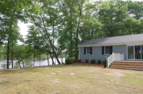 8278 Hell Neck Rd, Gloucester, VA 23061 photo 10