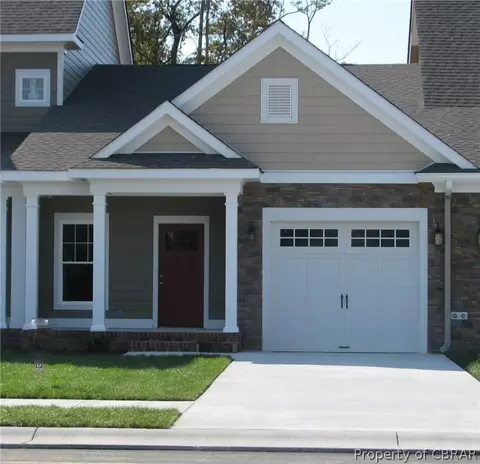 7357 Fiddlers Ln, Gloucester, VA 23061 photo 1