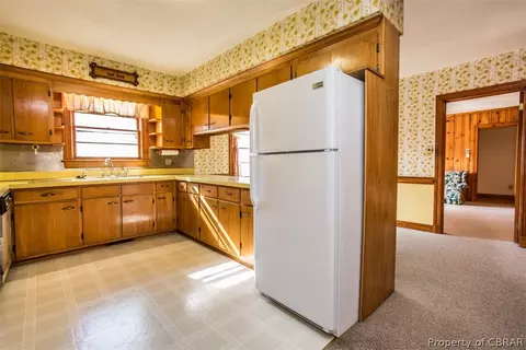 6412 Main St, Gloucester, VA 23061 photo 3