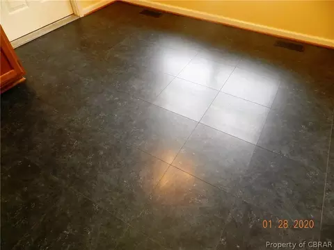 8305 Founders Mill Way, Gloucester, VA 23061 photo 10