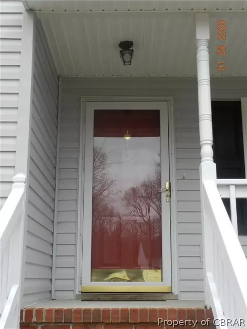 8305 Founders Mill Way, Gloucester, VA 23061 photo 2