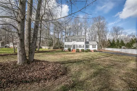 8000 Founders Mill Way, Gloucester, VA 23061 photo 2