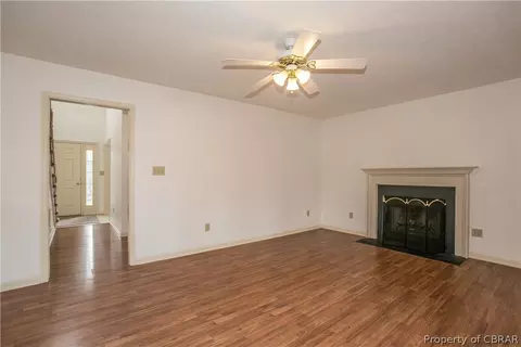 8000 Founders Mill Way, Gloucester, VA 23061 photo 11