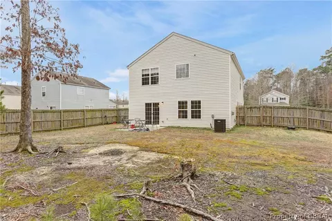 7350 Jeanne Dr, Gloucester, VA 23061 photo 31