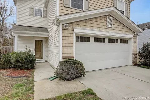 7350 Jeanne Dr, Gloucester, VA 23061 photo 2