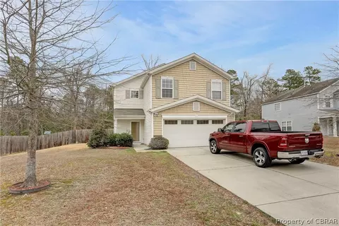 7350 Jeanne Dr, Gloucester, VA 23061 photo 1