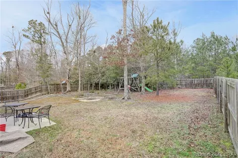 7350 Jeanne Dr, Gloucester, VA 23061 photo 28