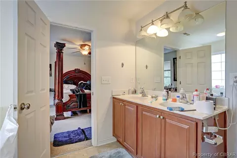 7350 Jeanne Dr, Gloucester, VA 23061 photo 8