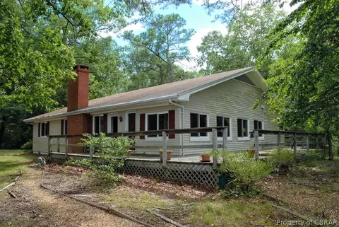 65 Spencer Ln, Weems, VA 22576 photo 1