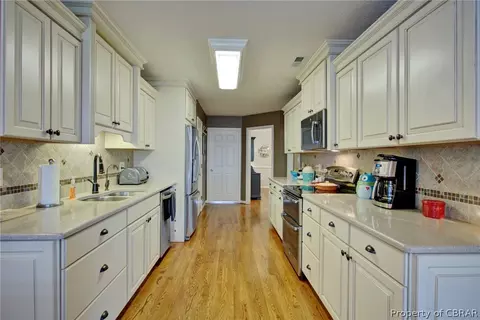 7222 Potter Ln, Gloucester, VA 23061 photo 14