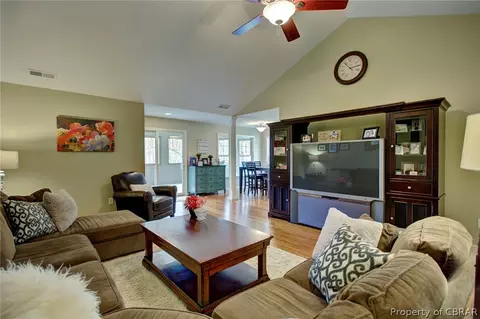 7222 Potter Ln, Gloucester, VA 23061 photo 11