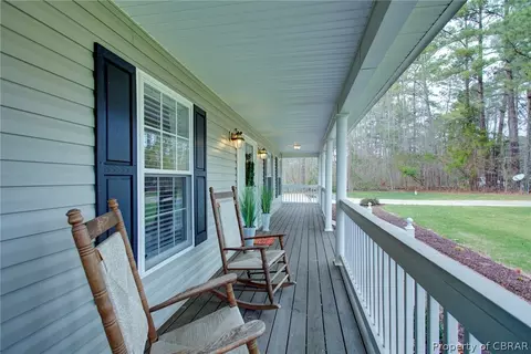 7222 Potter Ln, Gloucester, VA 23061 photo 5