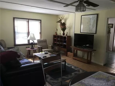186 Apache Dr, Deltaville, VA 23043 photo 9