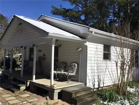 186 Apache Dr, Deltaville, VA 23043 photo 8