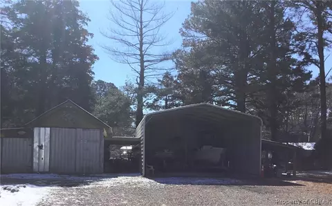 186 Apache Dr, Deltaville, VA 23043 photo 7