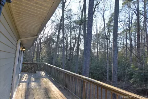 28 Hudgins Ave, Lancaster, VA 22503 photo 32