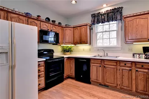 218 Par Dr, Williamsburg, VA 23188 photo 12
