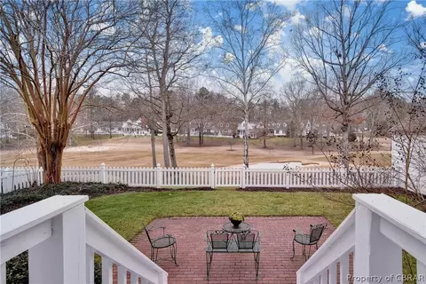 218 Par Dr, Williamsburg, VA 23188 photo 2