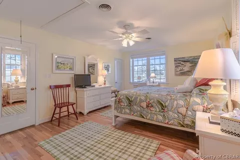 120 The Grn, Weems, VA 22576 photo 23