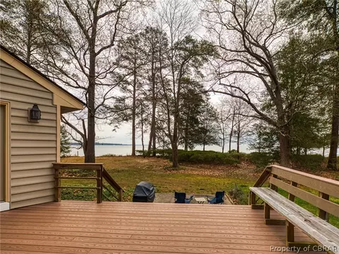 9734 Mariners Watch Ln, Gloucester, VA 23061 photo 33