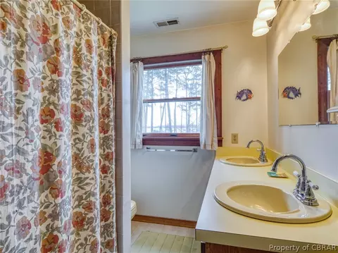 9734 Mariners Watch Ln, Gloucester, VA 23061 photo 21