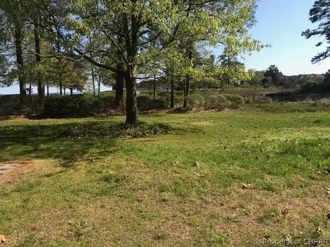 9734 Mariners Watch Ln, Gloucester, VA 23061 photo 45