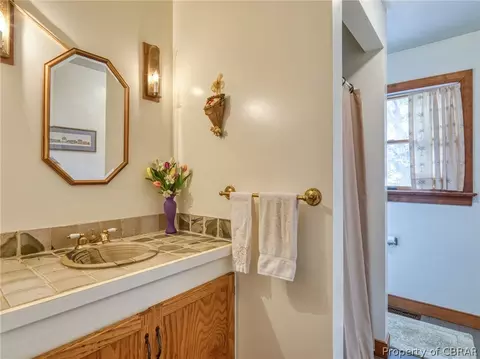9734 Mariners Watch Ln, Gloucester, VA 23061 photo 18