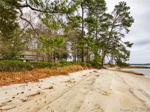 9734 Mariners Watch Ln, Gloucester, VA 23061 photo 41