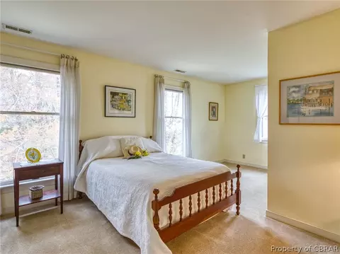 9734 Mariners Watch Ln, Gloucester, VA 23061 photo 22