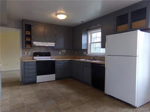 327 Nassau Pl, Hampton, VA 23666 photo 8