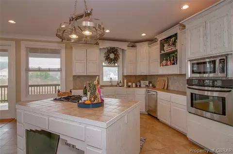 36 Edmonds Cove Rd, Hampton, VA 23664 photo 17