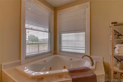 36 Edmonds Cove Rd, Hampton, VA 23664 photo 28