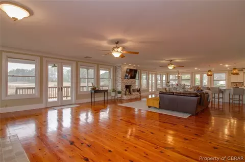 36 Edmonds Cove Rd, Hampton, VA 23664 photo 8