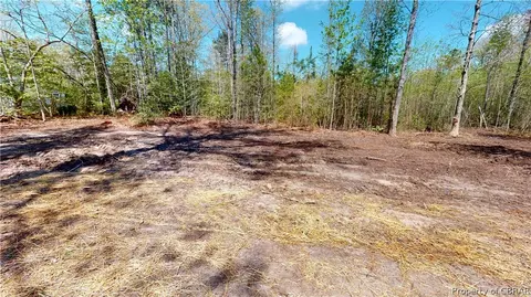 7843 Mountain Laurel Trl, Gloucester, VA 23061 photo 8