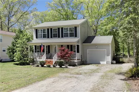 12374 Cedar Trl, Gloucester, VA 23061 photo 4