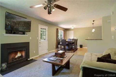12374 Cedar Trl, Gloucester, VA 23061 photo 19