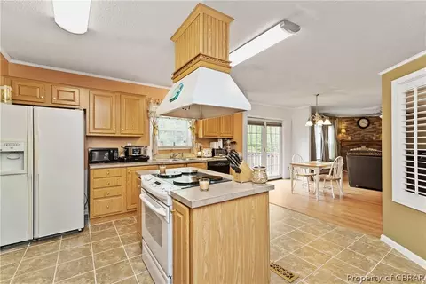 9536 Heron Ct, Gloucester, VA 23061 photo 12