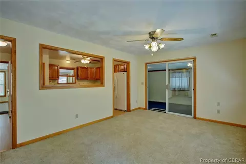 12476 Poplar Trl, Gloucester, VA 23061 photo 2