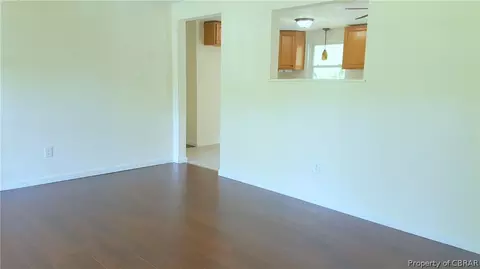 4949 Edwin Ln, Hayes, VA 23072 photo 6