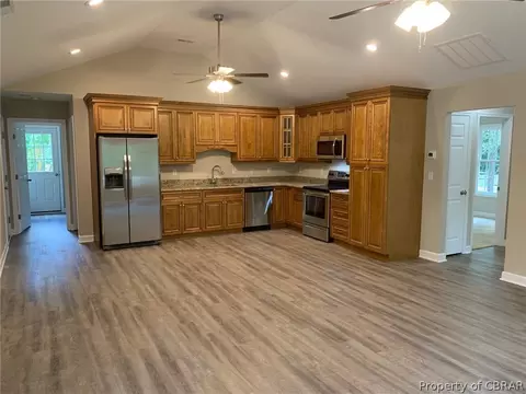 12279 Beech Trl, Gloucester, VA 23061 photo 3