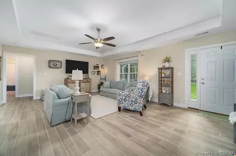 7170 Griffin Rd, Gloucester, VA 23061 photo 4