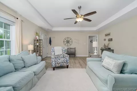 7170 Griffin Rd, Gloucester, VA 23061 photo 2