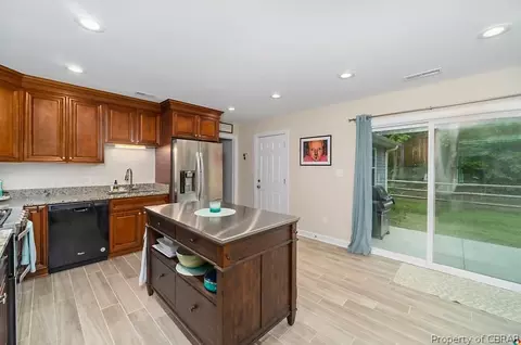 7170 Griffin Rd, Gloucester, VA 23061 photo 11