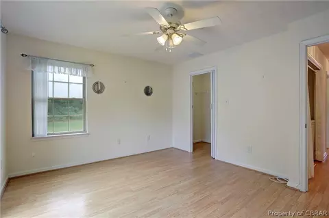 7759 The Points Pl, Gloucester Point, VA 23062 photo 19